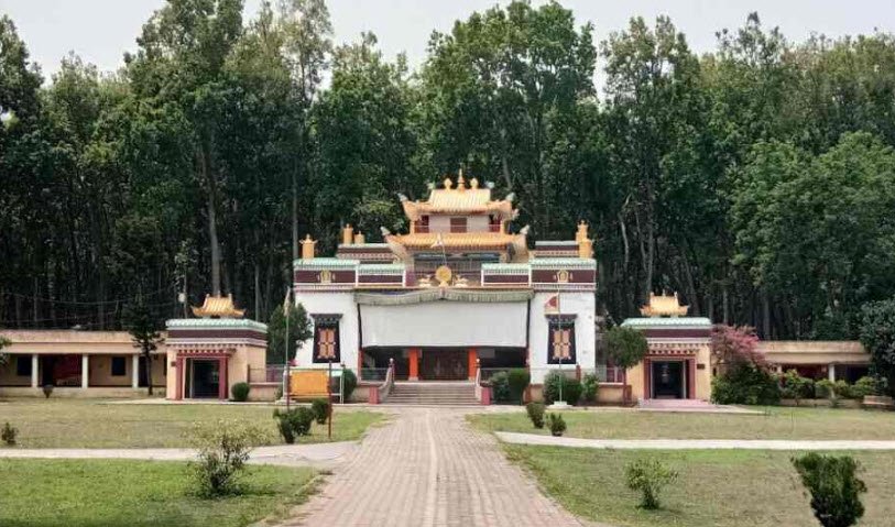 Tashi Kyil Monastery, Dehradun, Uttarakhand - Vushii.com Tashi Kyil Monastery, Dehradun, Uttarakhand - Vushii.com